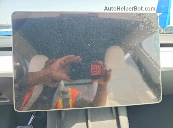 7SAYGDEE6SA342230 2025 TESLA MODEL Белый Вид щитка приборов