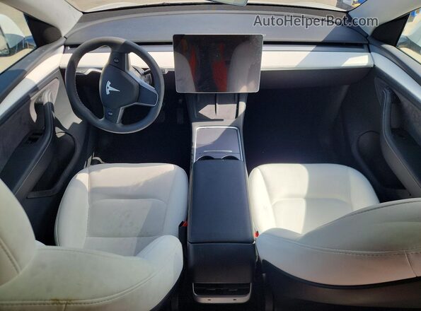 7SAYGDEE6SA342230 2025 TESLA MODEL Белый Вид панели приборов