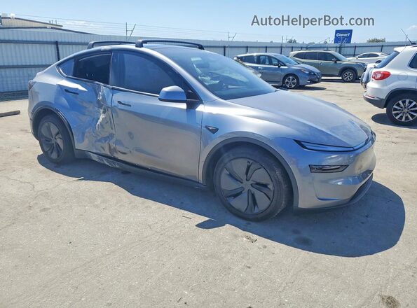 7SAYGDEE6TF341079 2026 TESLA MODEL Серебряный Передняя правая четверть