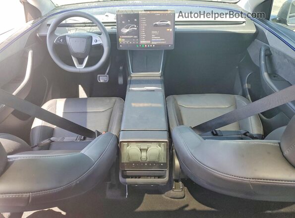 7SAYGDEE6TF341079 2026 TESLA MODEL Серебряный Вид панели приборов