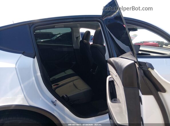 7SAYGDEE6TF362675 2026 TESLA MODEL Y White Widok naklejki z numerem VIN