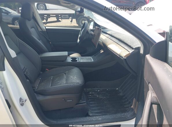 7SAYGDEE7NA009992 2022 TESLA MODEL Y Белый Вид салона спереди
