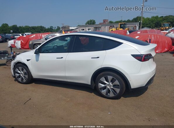 7SAYGDEE7NA009992 2022 TESLA MODEL Y Белый Панорамный вид салона 360°