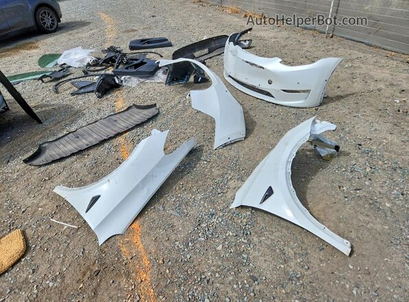 7SAYGDEE7NF445986 2022 TESLA MODEL Белый Вид подкапотного пространства