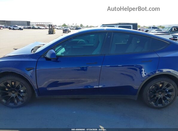 7SAYGDEE7NF533680 2022 TESLA MODEL Y Синий Панорамный вид салона 360°