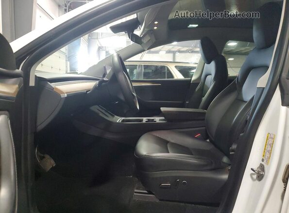 7SAYGDEE7PA086381 2023 TESLA MODEL Белый Вид салона спереди