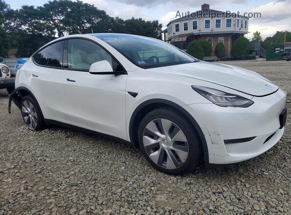 7SAYGDEE7PA108282 2023 TESLA MODEL Белый Передняя правая четверть