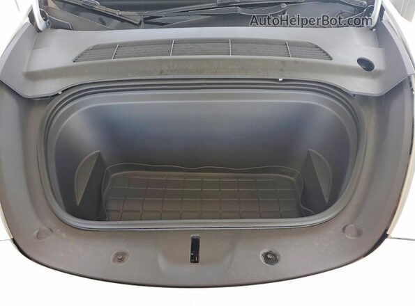 7SAYGDEE7PA190613 2023 TESLA MODEL White Vista interior trasera