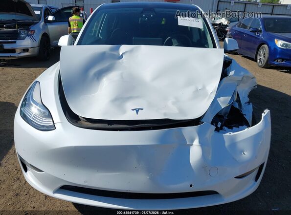 7SAYGDEE7PF592733 2023 TESLA MODEL Y Белый Вид спереди