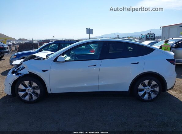 7SAYGDEE7PF592733 2023 TESLA MODEL Y Белый Панорамный вид салона 360°