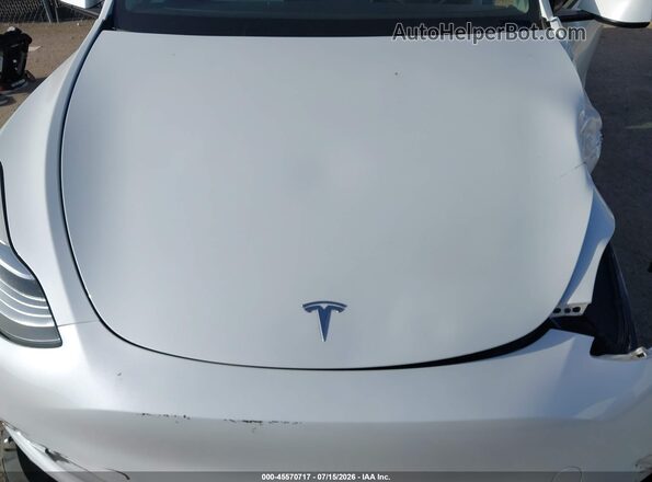 7SAYGDEE7PF616528 2023 TESLA MODEL Y White Հետևի տեսք