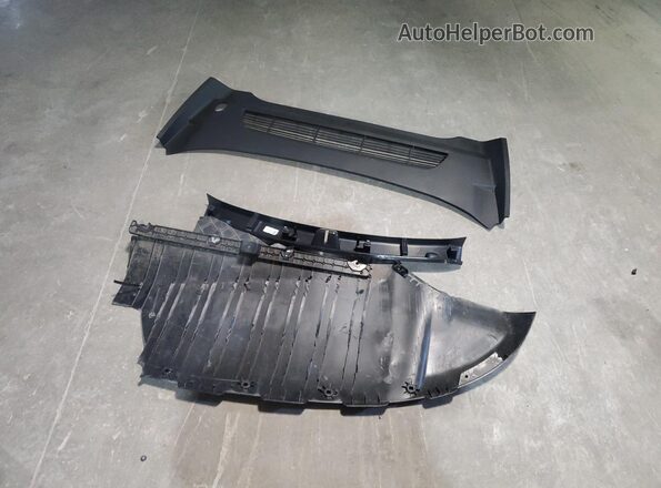 7SAYGDEE7PF668421 2023 TESLA MODEL Красный Вид подкапотного пространства