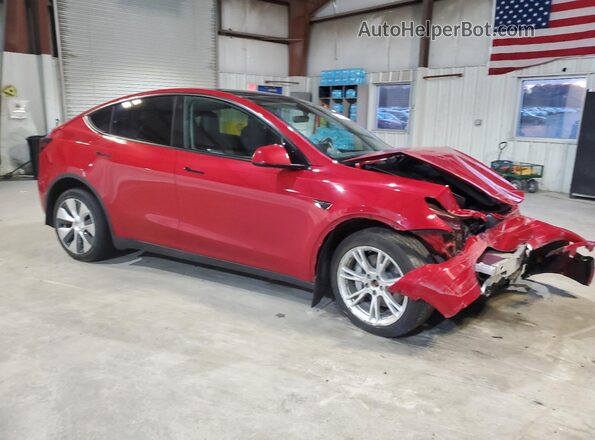 7SAYGDEE7PF668421 2023 TESLA MODEL Красный Передняя правая четверть