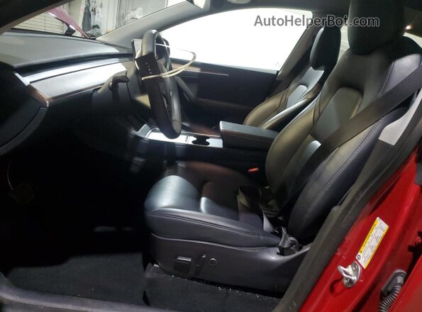 7SAYGDEE7PF668421 2023 TESLA MODEL Красный Вид салона спереди
