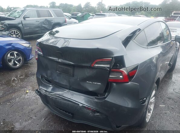 7SAYGDEE7PF979654 2023 TESLA MODEL Y Gray Front view