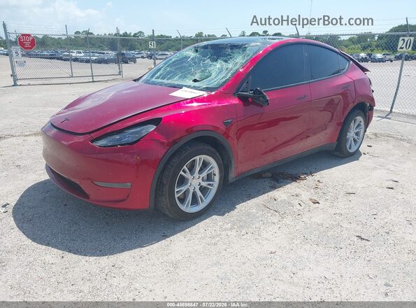 7SAYGDEE7RA284820 2024 TESLA MODEL Y Burgundy Առջևի ձախ երեք քառորդ տեսարան