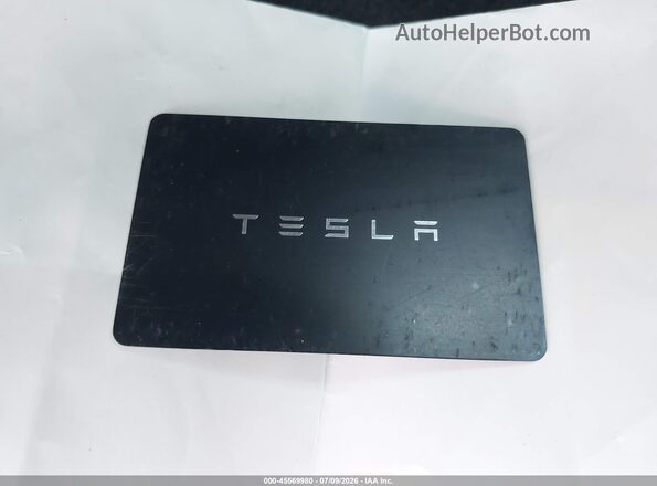 7SAYGDEE7RF007703 2024 TESLA MODEL Y Blue წინა პანელის ხედი