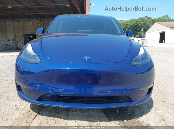 7SAYGDEE7SA364883 2025 TESLA MODEL Y Blue Առջևի վահանակի տեսք