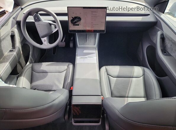 7SAYGDEE7TA627620 2026 TESLA MODEL Gray წინა პანელის ხედი