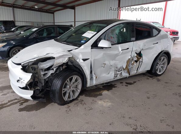 7SAYGDEE8PA094148 2023 TESLA MODEL Y White Vista tres cuartos delantera izquierda