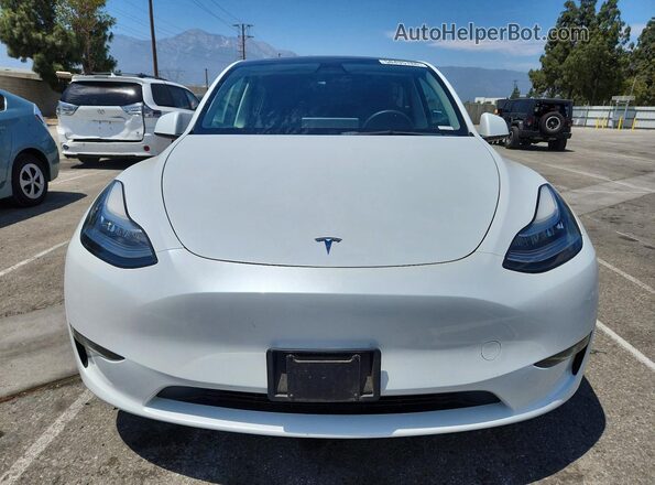 7SAYGDEE8PA125107 2023 TESLA MODEL White Front view
