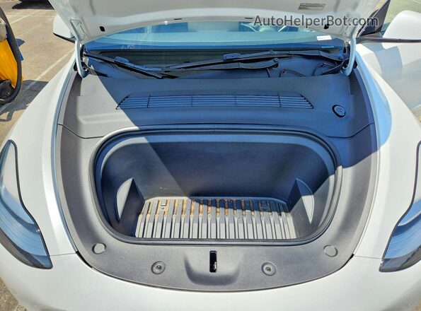 7SAYGDEE8PA125107 2023 TESLA MODEL White Rear interior view