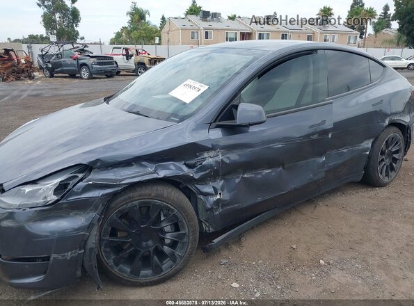 7SAYGDEE8PA200615 2023 TESLA MODEL Y Серый Вид спереди