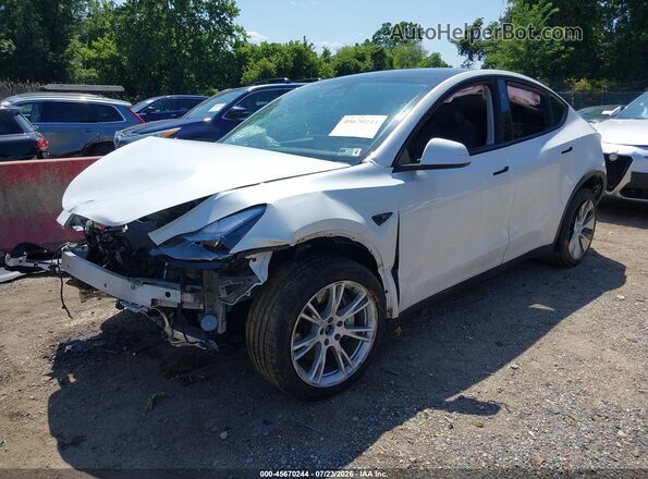 7SAYGDEE8PF809819 2023 TESLA MODEL Y White Front left