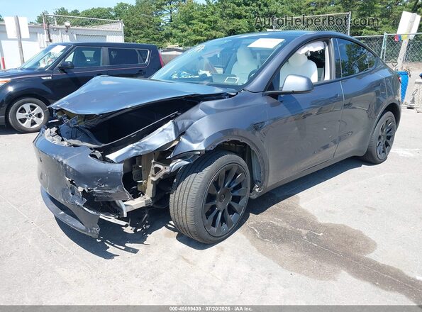 7SAYGDEE8PF861418 2023 TESLA MODEL Y Gray Front left