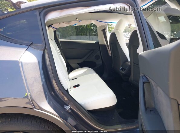 7SAYGDEE8PF861418 2023 TESLA MODEL Y Gray VIN sticker view