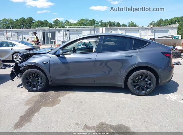 7SAYGDEE8PF861418 2023 TESLA MODEL Y Gray 360 interior view