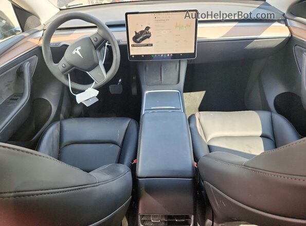 7SAYGDEE8RF166407 2024 TESLA MODEL Серый Вид панели приборов