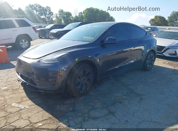 7SAYGDEE8SA339538 2025 TESLA MODEL Y Gray Vista tres cuartos delantera izquierda