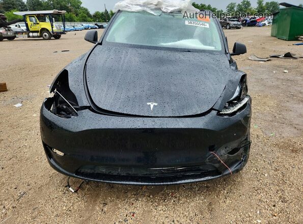 7SAYGDEE8SF258297 2025 TESLA MODEL Black Widok z przodu