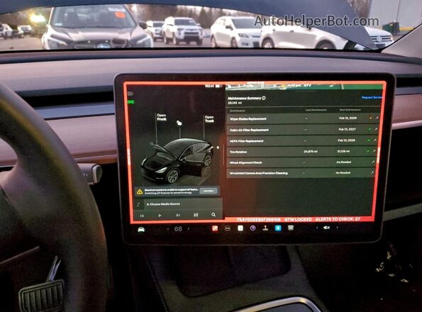 7SAYGDEE8SF299108 2025 TESLA MODEL Charcoal Vista del cuadro de instrumentos