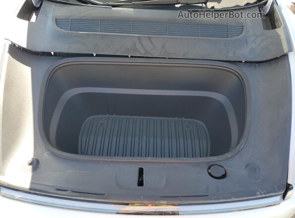 7SAYGDEE8TF365707 2026 TESLA MODEL White Rear interior view