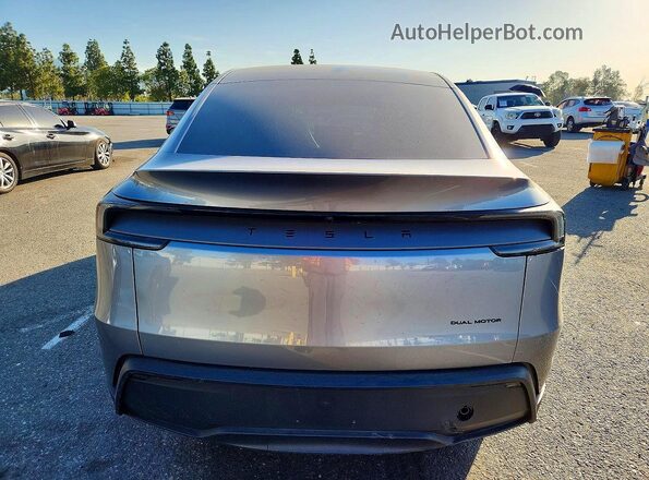 7SAYGDEE8TF612417 2026 TESLA MODEL Gray Հետևի տեսք