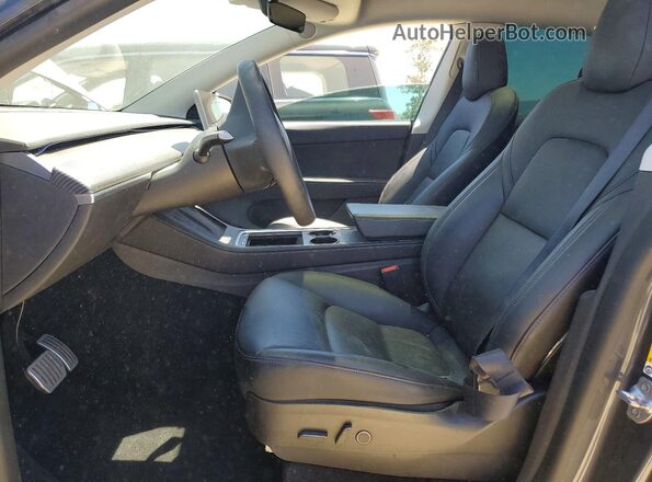 7SAYGDEE9NF331746 2022 TESLA MODEL Charcoal წინა სალონის ხედი