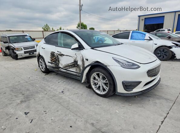 7SAYGDEE9NF434469 2022 TESLA MODEL Белый Передняя правая четверть