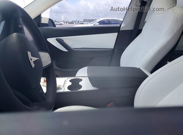7SAYGDEE9NF436335 2022 TESLA MODEL Charcoal Vista interior delantera