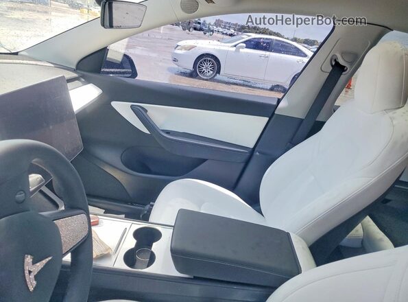 7SAYGDEE9NF436335 2022 TESLA MODEL Charcoal Vista del salpicadero
