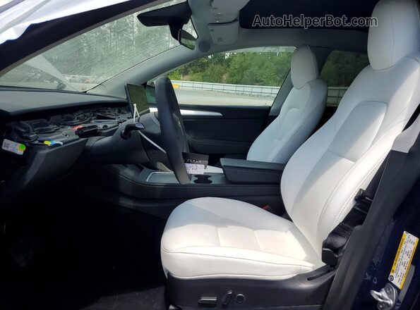 7SAYGDEE9PF584231 2023 TESLA MODEL Синий Вид салона спереди