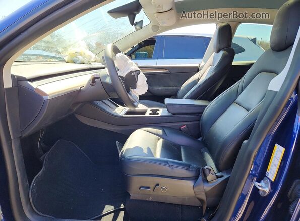 7SAYGDEE9PF648459 2023 TESLA MODEL Blue წინა სალონის ხედი