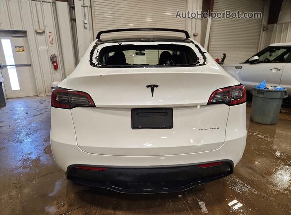 7SAYGDEE9PF714007 2023 TESLA MODEL White Հետևի տեսք