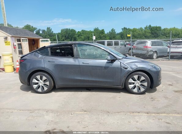 7SAYGDEE9PF796353 2023 TESLA MODEL Y Gray Rear interior view