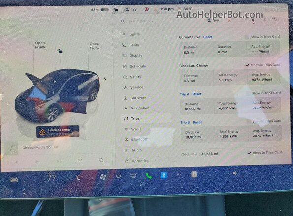 7SAYGDEE9PF836981 2023 TESLA MODEL Gray ხელსაწყოთა პანელის ხედი