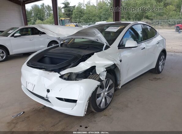 7SAYGDEE9PF909816 2023 TESLA MODEL Y White Front left