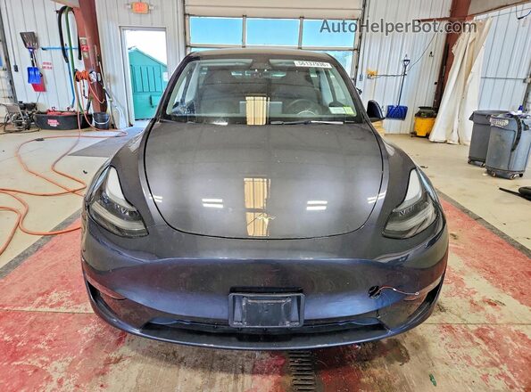 7SAYGDEE9RA238745 2024 TESLA MODEL Gray წინა ხედი