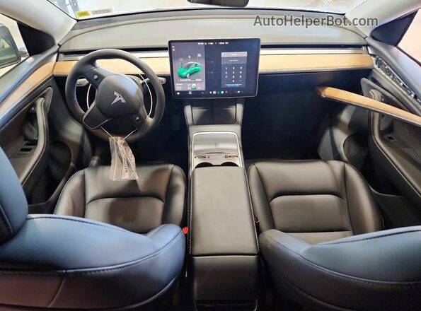 7SAYGDEE9RA238745 2024 TESLA MODEL Gray წინა პანელის ხედი
