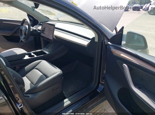 7SAYGDEE9RA286665 2024 TESLA MODEL Y Black Սալոնի դիմացի տեսք